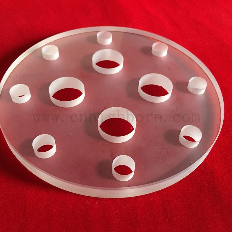 Pannello in vetro in quarzo circolare di perforazione laser con foro