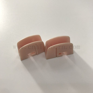 Punteggio di allumina personalizzato Parte 99 AL2O3 Blocco in ceramica tessile