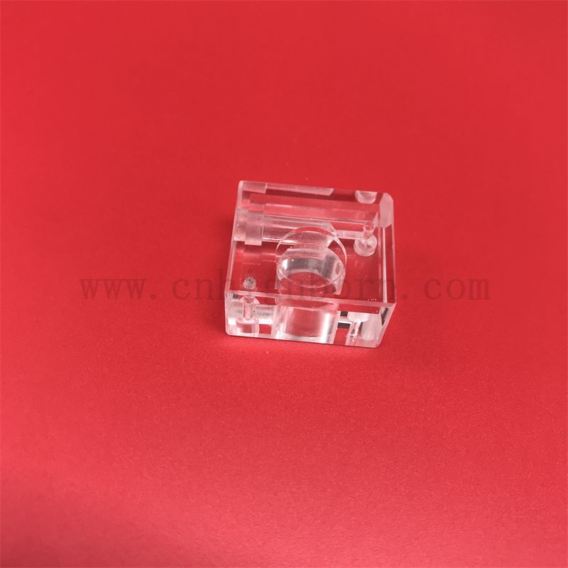 Analisi chimica percorso di luce 10 mm 190-2500 nm Gamma di lunghezze d'onda Cuvetta di vetro al quarzo mirco