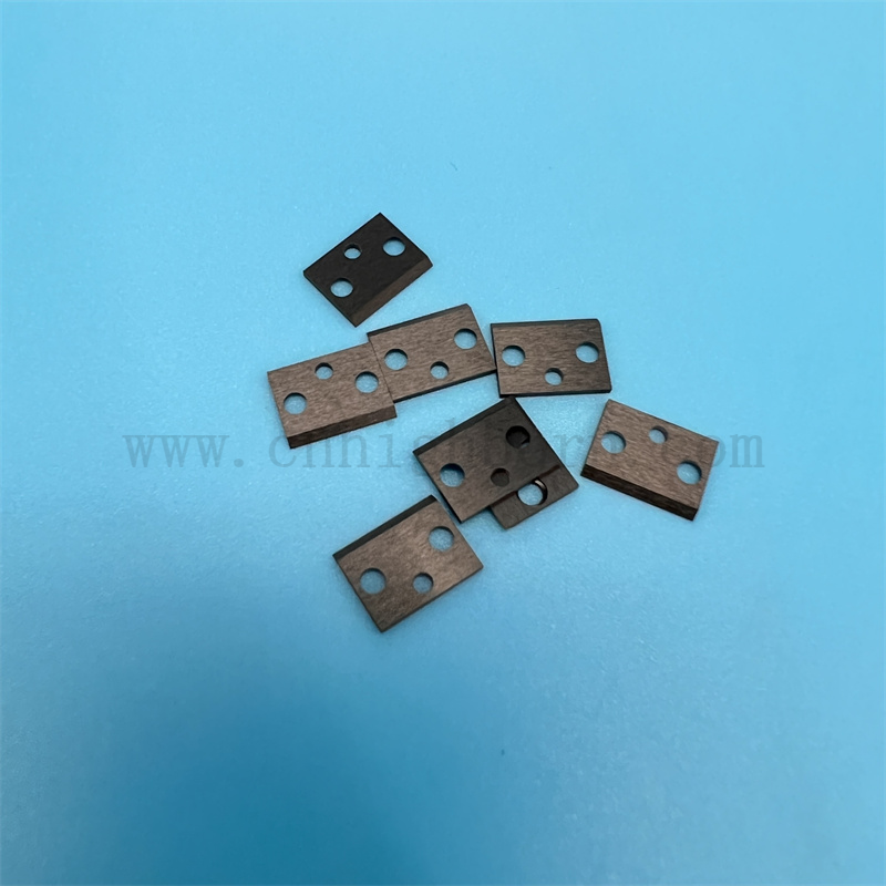 Piatto in ceramica zirconia nera ad alta durezza con buchi fogli ceramica zro2