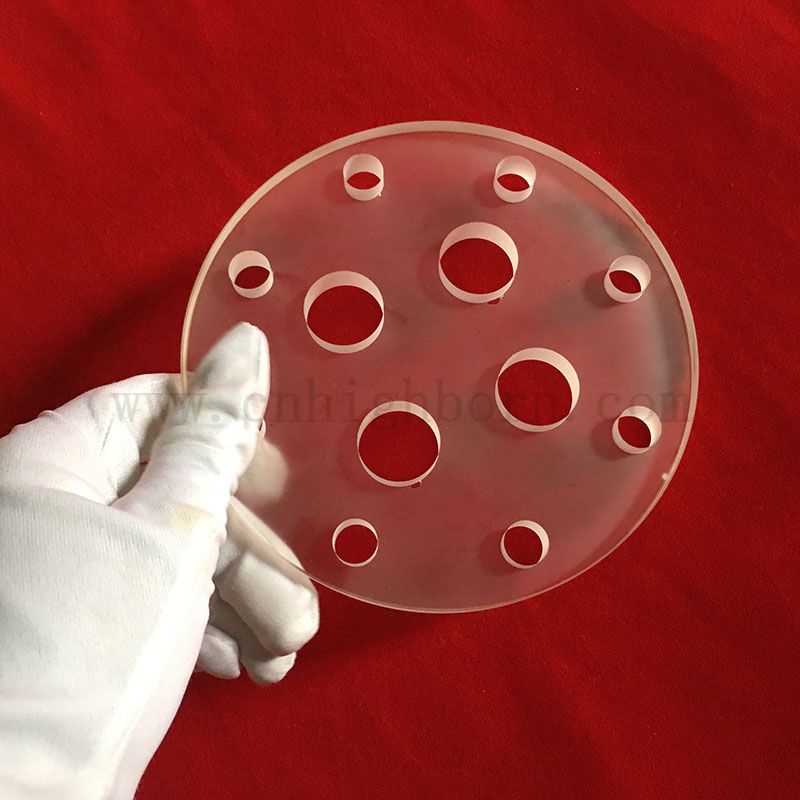 Pannello in vetro in quarzo circolare di perforazione laser con foro