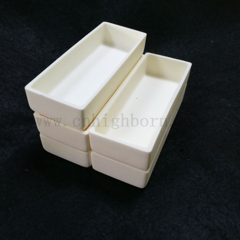 Barca a combustione ceramica corindica refrattaria 99% al2o3 riscaldamento ceramico crogiolo per la fusione di laboratorio