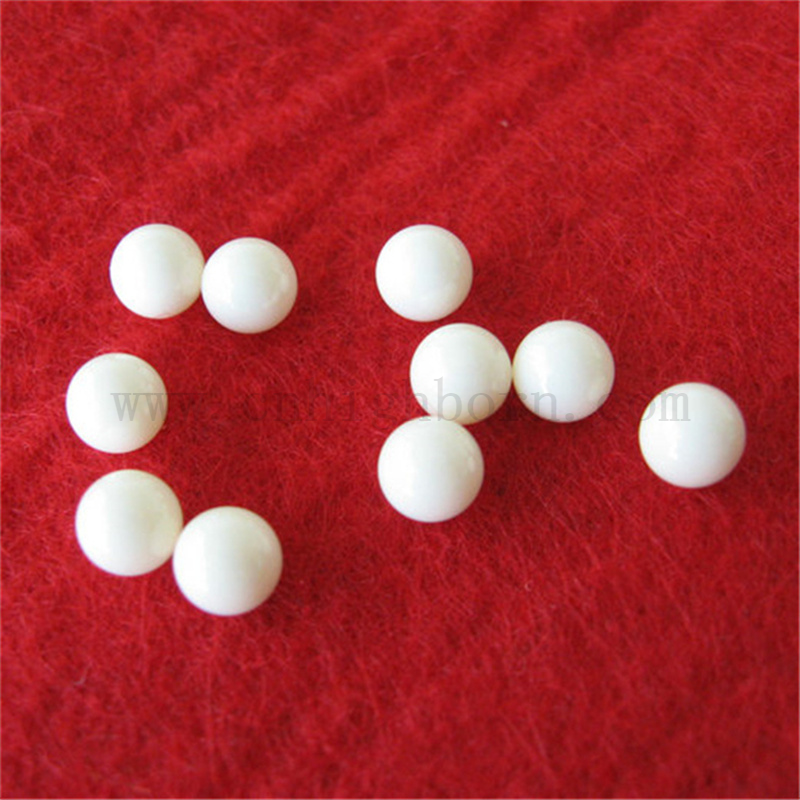 Sfera di ceramica al2o3 resistente all'usura della macinatura di allumina personalizzata