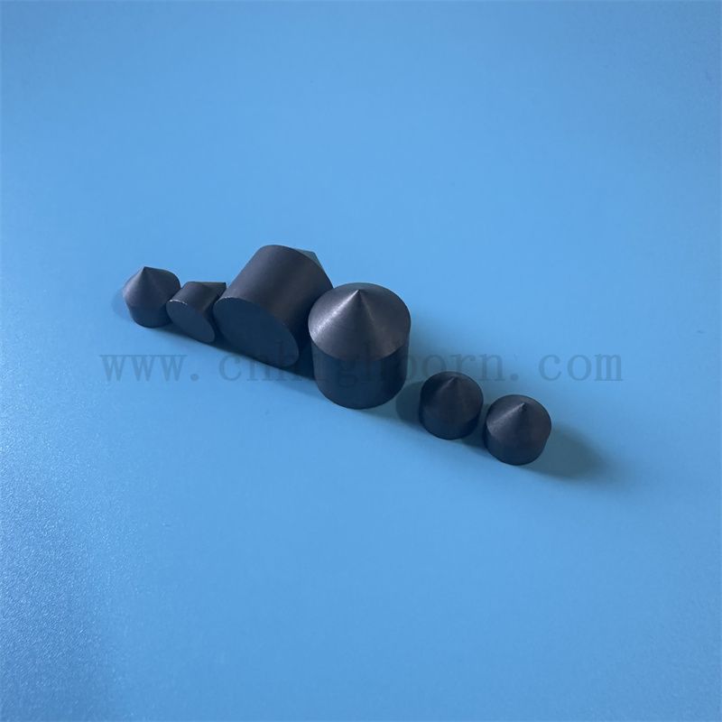 Blocco ceramico B4C in carbone in carburo di boro isolante.