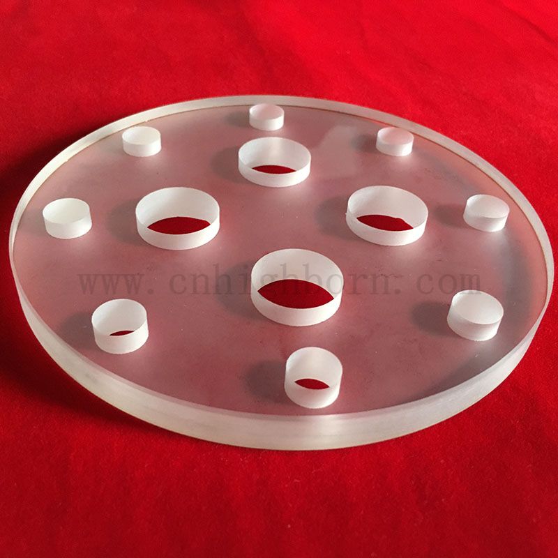 Pannello in vetro in quarzo circolare di perforazione laser con foro