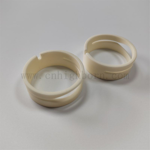 Anello di imballaggio in ceramica al 95% di guarnizione ceramica AL2O3 personalizzata