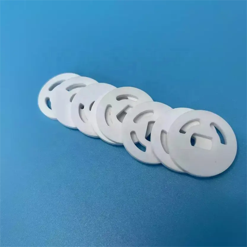 Piastra rotonda di allumina resistente all'usura personalizzata Al2O3 Disco di isolamento in ceramica