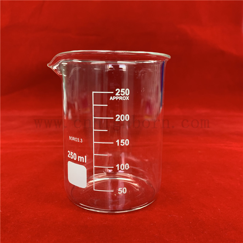 Becher di vetro borosilicato ad alto laboratorio in scala chiara