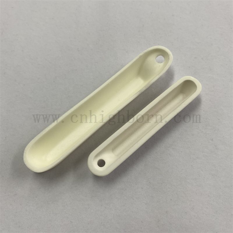 AL2O3 ceramica ad alta temperatura ceramica crogiolo ad alta purezza in porcellana con un buco