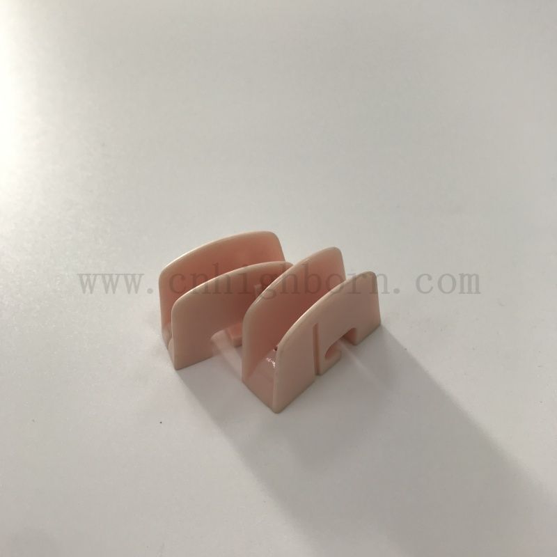 Punteggio di allumina personalizzato Parte 99 AL2O3 Blocco in ceramica tessile