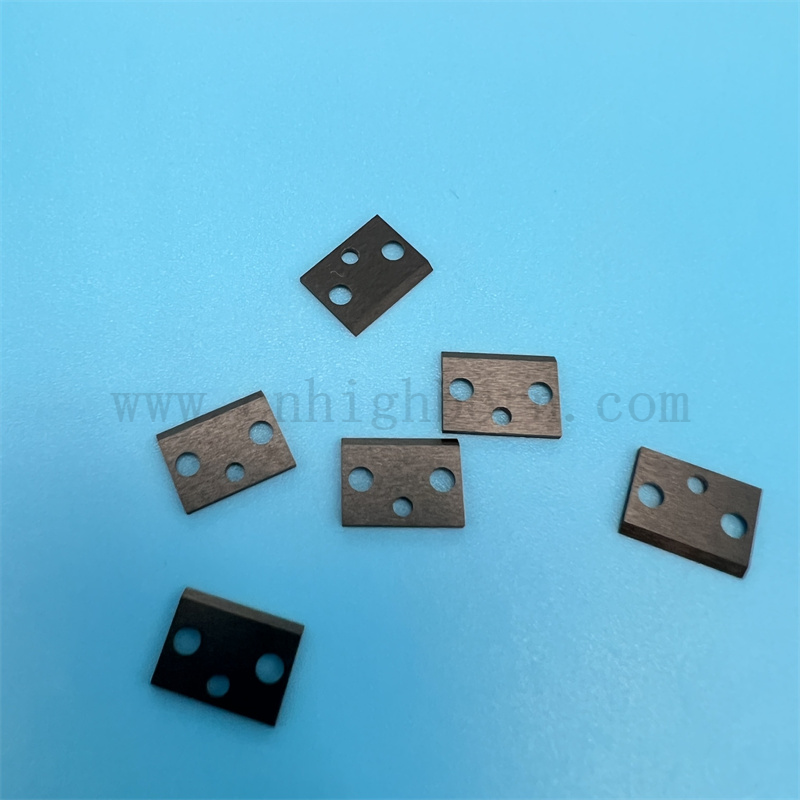 Piatto in ceramica zirconia nera ad alta durezza con buchi fogli ceramica zro2