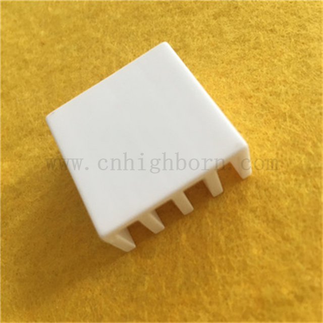 TV LED TV LCD Dissipatore di calore in ceramica di allumina al 95% Parte
