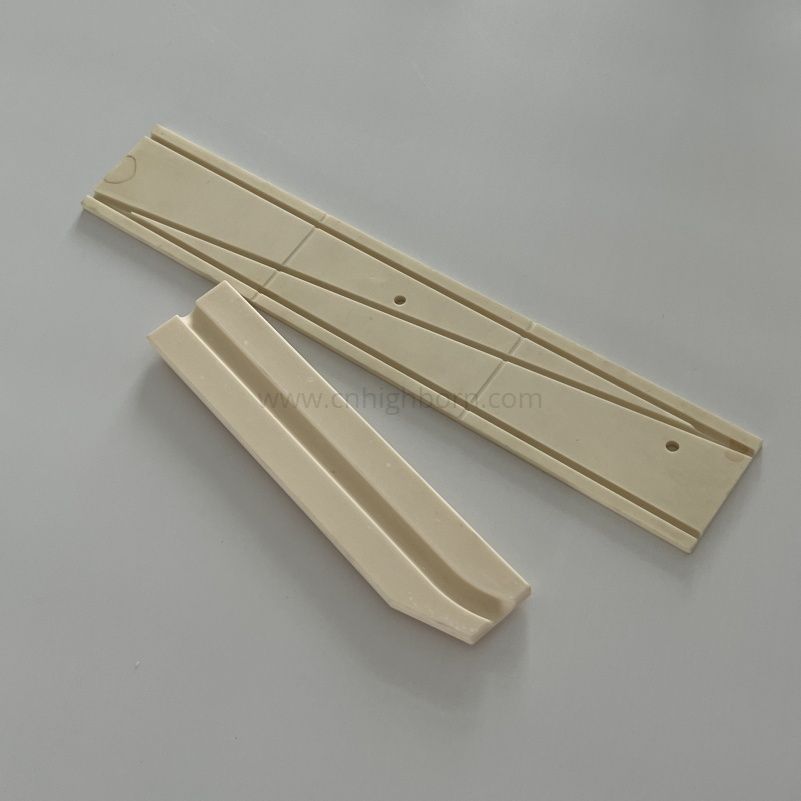  Componente per piastre con struttura ceramica in allumina Al2o3 e ossido di alluminio