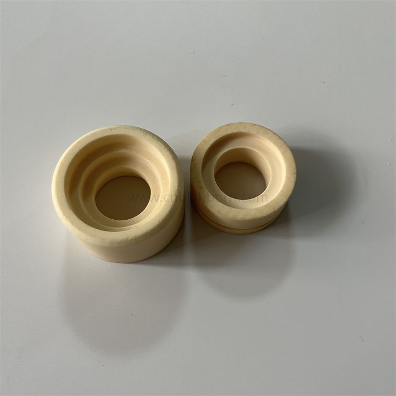 Anello di isolamento in allumina con boccola in ceramica Al2O3 al 99%.