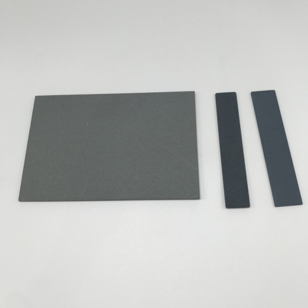 Materiali ceramici porosi e relative ventose nella produzione di semiconduttori: funzione e applicazione