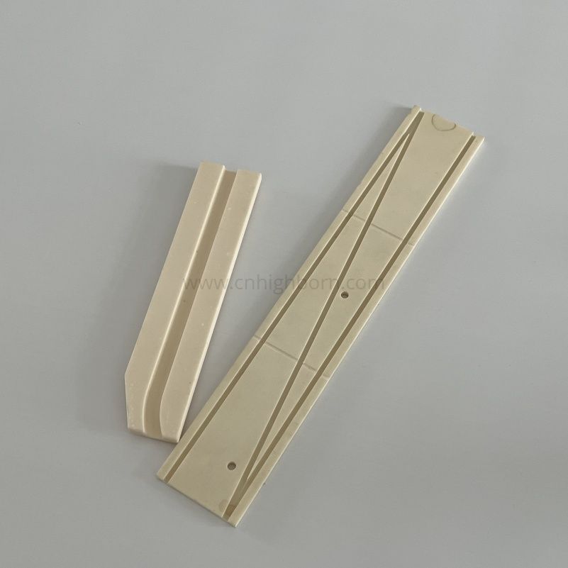  Componente per piastre con struttura ceramica in allumina Al2o3 e ossido di alluminio