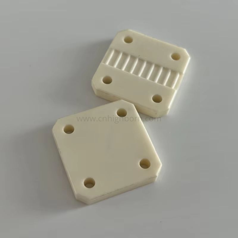 Piastra in ceramica Al2O3 scanalata Foglio di allumina al 99% Part