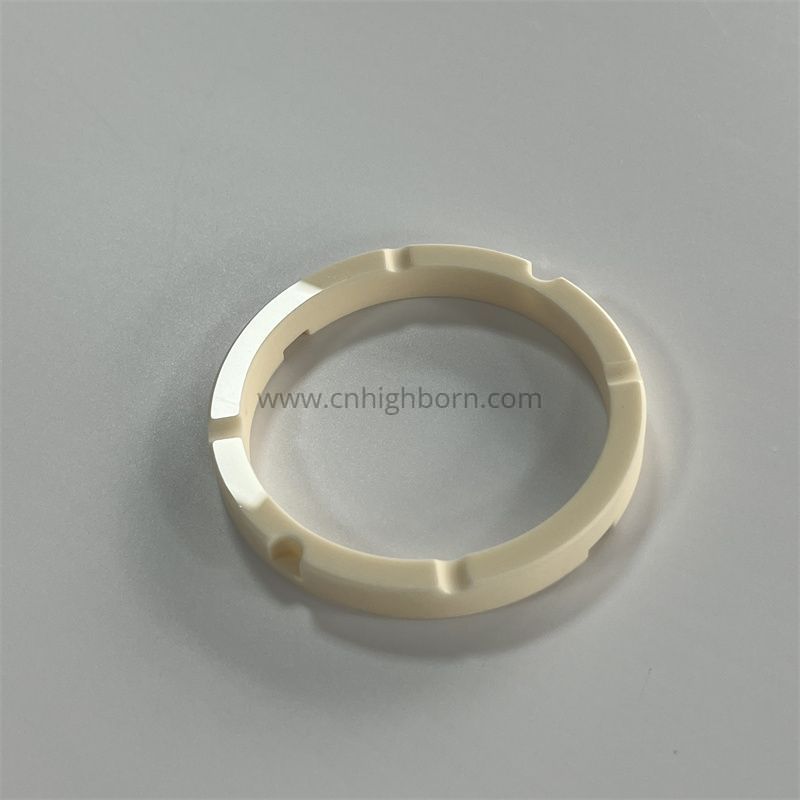 Anello in ceramica di allumina con isolamento personalizzato per resistenza all'usura al 99% al2o3