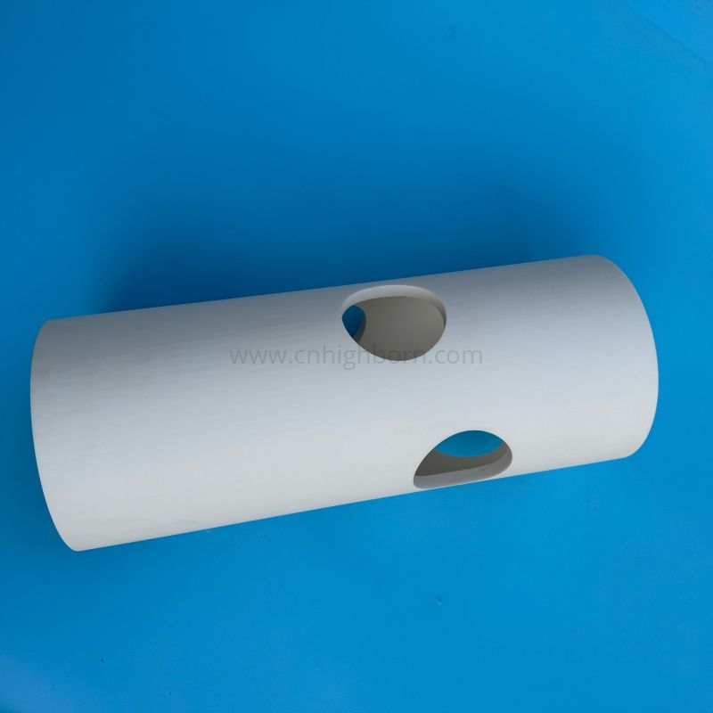 Tubi porosi in allumina al 95% personalizzati Tubi in ceramica Al2O3