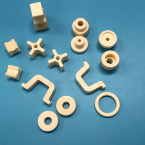 Blocco di componenti isolanti in allumina per parti in ceramica industriale Al2o3
