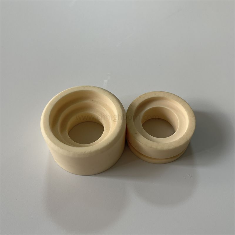 Anello di isolamento in allumina con boccola in ceramica Al2O3 al 99%.