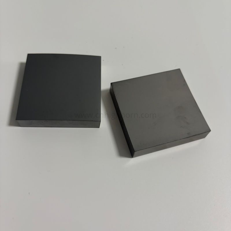 Pannello in ceramica strutturale resistente agli urti SiC di dimensioni personalizzate
