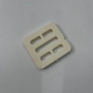 Ulteriore lavorazione Piastra in ceramica Al2o3 isolante in allumina