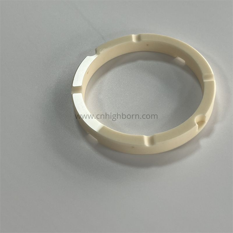 Anello in ceramica di allumina con isolamento personalizzato per resistenza all'usura al 99% al2o3