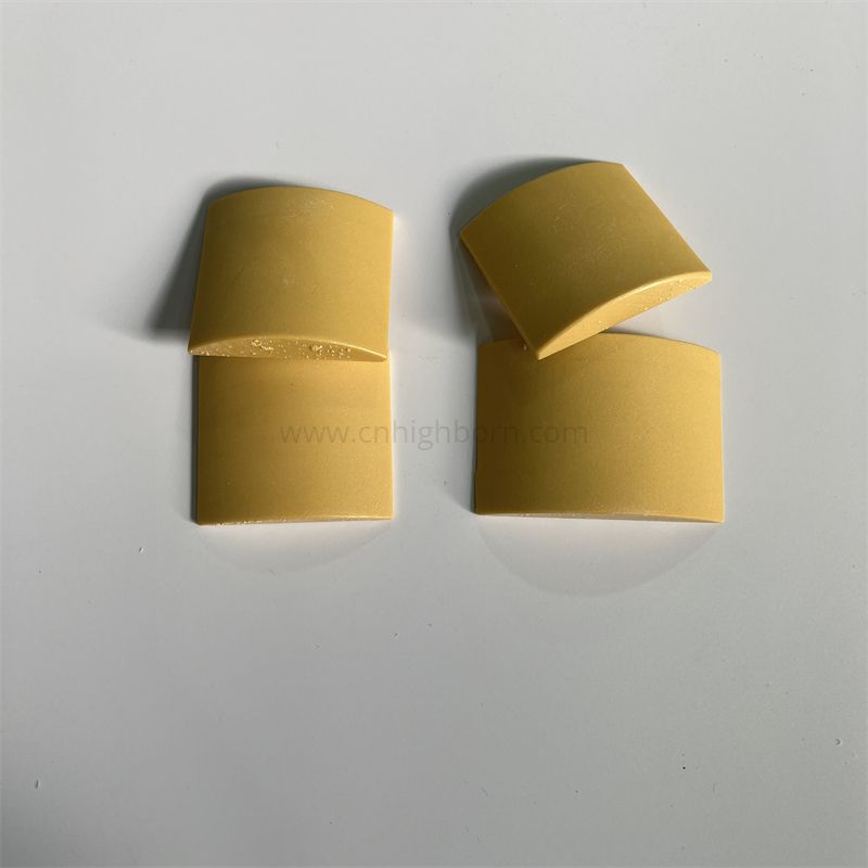 Blocco ceramico ZrO2 isolante irregolare in zirconio stabilizzato al magnesio