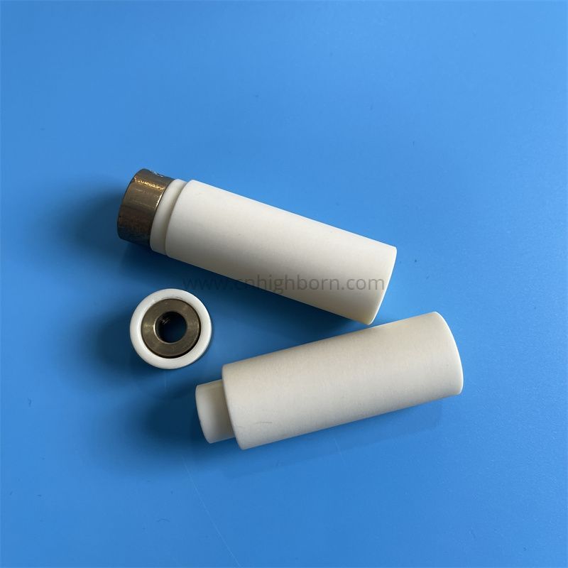pompa in ceramica